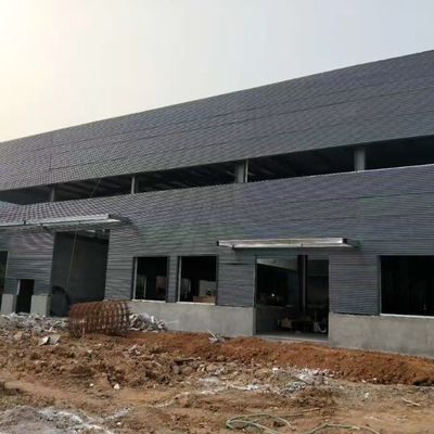 প্রিমিয়াম হালকা ধাতব ঢালাই ছাদ ইস্পাত কাঠামো বিল্ডিং কর্মশালা