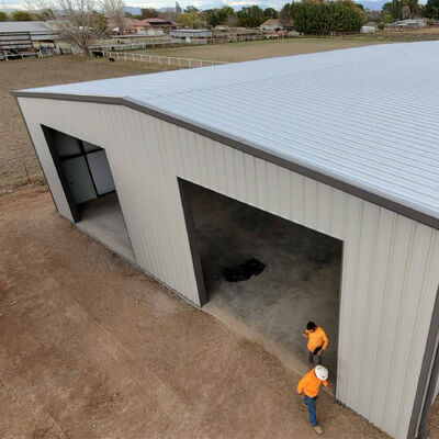 পিচ করা ছাদ সহ ইস্পাত কাঠামো উত্পাদন এবং প্রক্রিয়াকরণ কর্মশালা